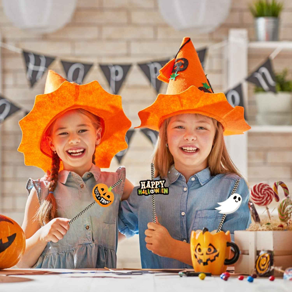 Halloween Paper Straws – 25 Pack, Ghost & Cat Prints