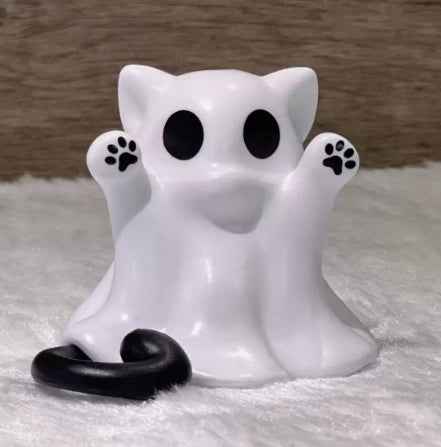 Cute Ghost Figurines – Halloween Shelf & Centerpiece Décor