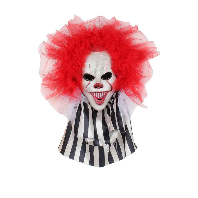 Horror Clown Wreath – Door & Wall Halloween Decor - GoSavvyNow